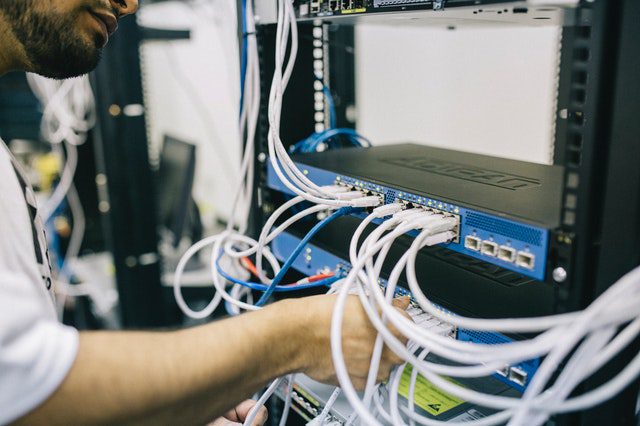How does Internet leased line work?